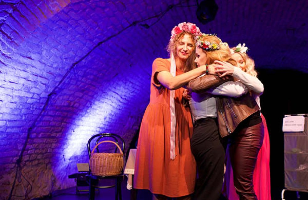 BOHYNE V NÁS - liečivá komédia