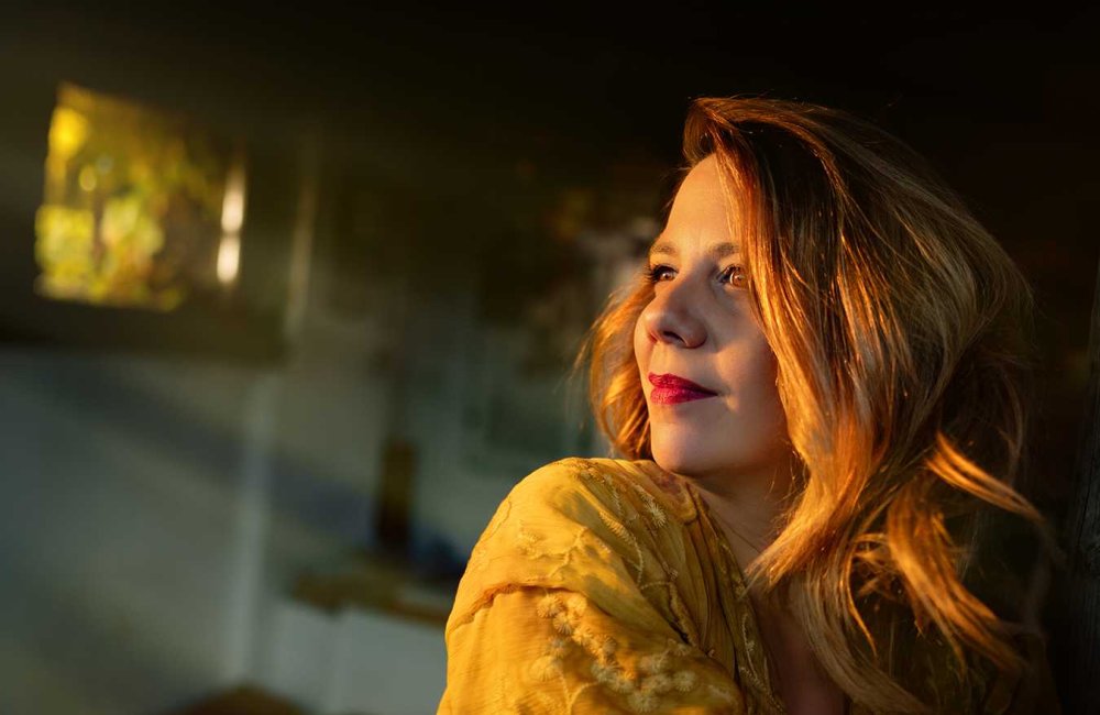 KLUB ZA ZRKADLOM / ANETA LANGEROVÁ