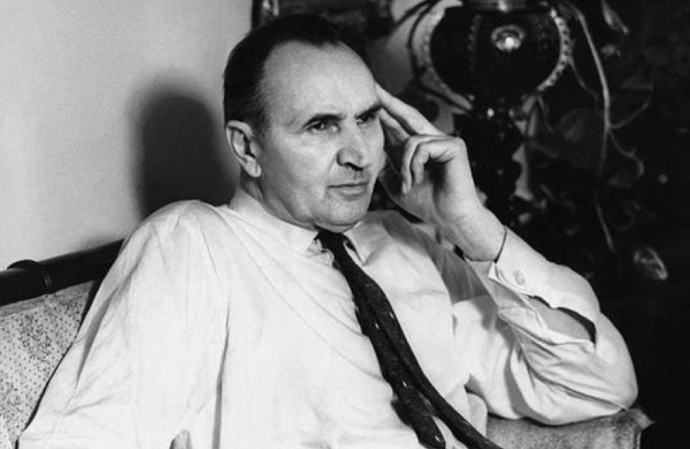 PAĽO BIELIK / NEBOL IBA JÁNOŠÍK